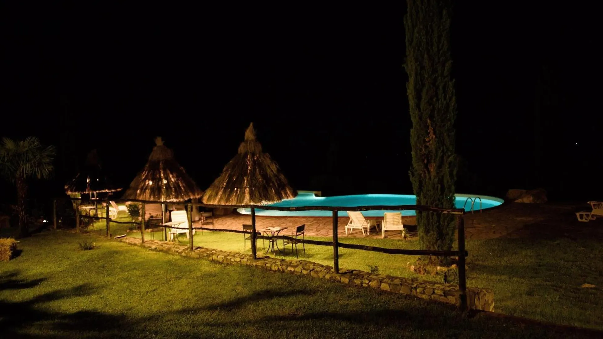Holiday home Lovely Farmhouse In Monticiano With Garden Santo