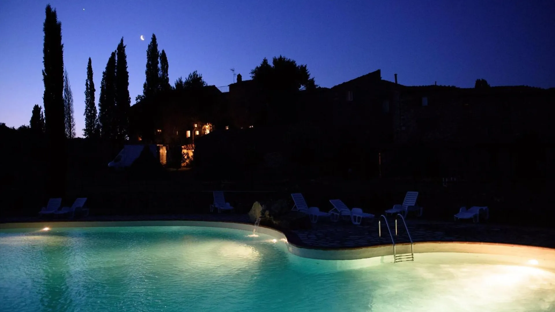Lovely Farmhouse In Monticiano With Garden Santo